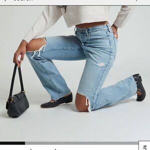 Pacsun Light Indigo Ripped Knee Dad Jeans size 28